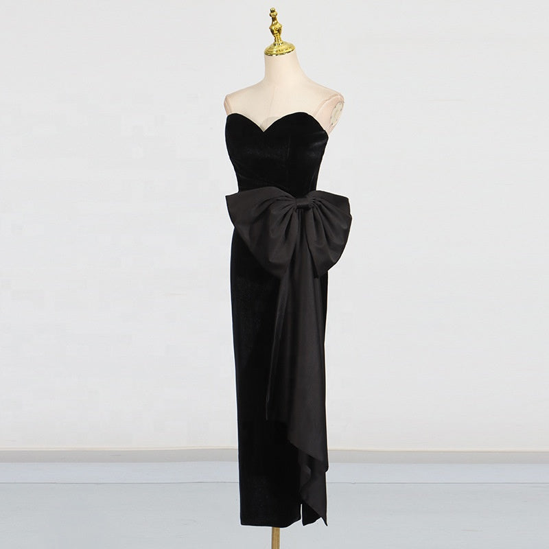 Black velvet off-shoulder irregular sleeveless evening dress